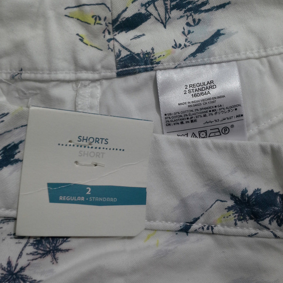 Old Navy shorts 2 Pixie White Sailboats Vacation - Picture 4 of 8